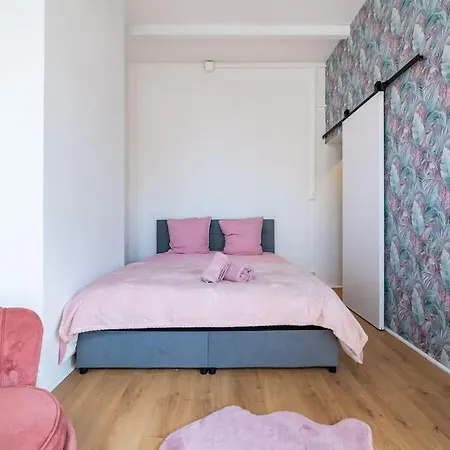 Les Du Calaisis - Pinky Terrasse 103 Calais